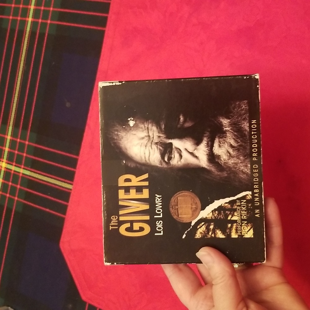 10/$10  The Giver Audio Book CD